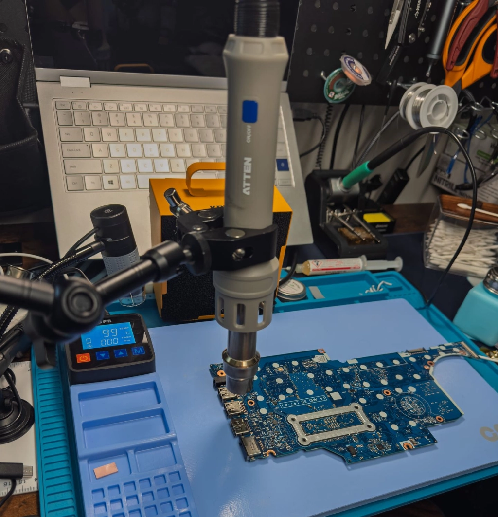 Laptop port desoldering